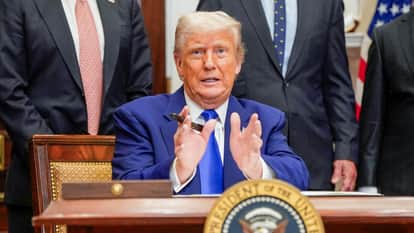 US Venezuela conflict Disagreements on action against maduro Democrat MP Chuck Schumer warns trump