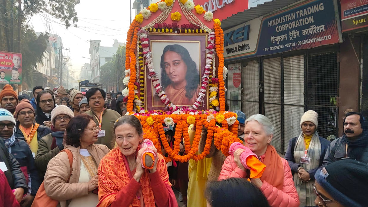 The 133rd birth anniversary of yoga guru Paramahansa Yogananda was celebrated in Gorakhpur.