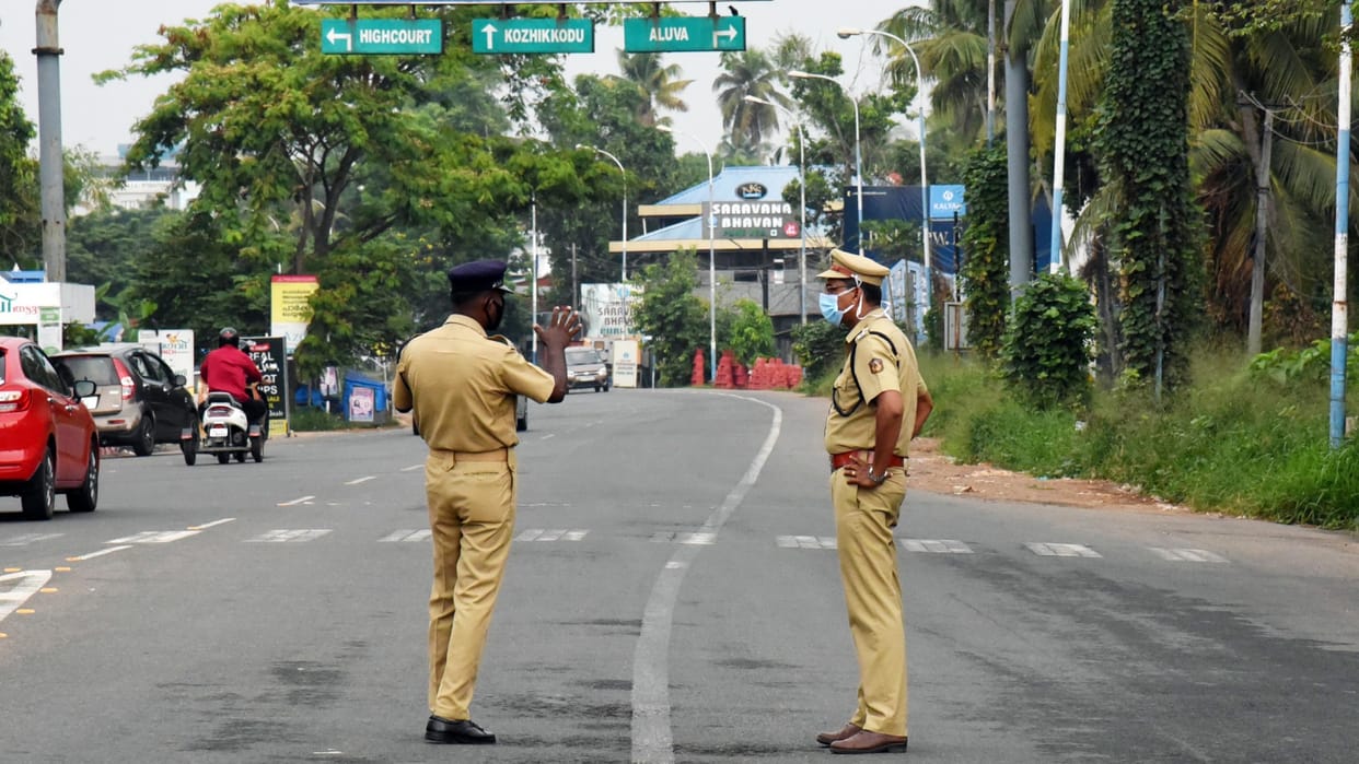 Kerala police booked Government hospital superintendent and staff Deaths of dialysis patients in Alappuzha