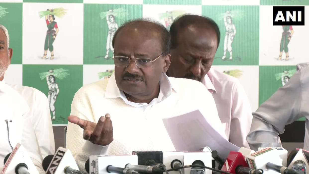 Union Minister and JDS MP HD Kumaraswamy demands cbi inquiry in Bellary incident