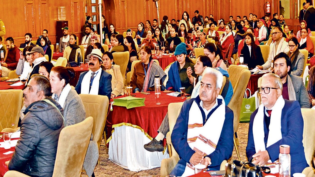 Dialogue between entrepreneurs and the cm in Shimla: Land sought for setting up an aircraft repair industry