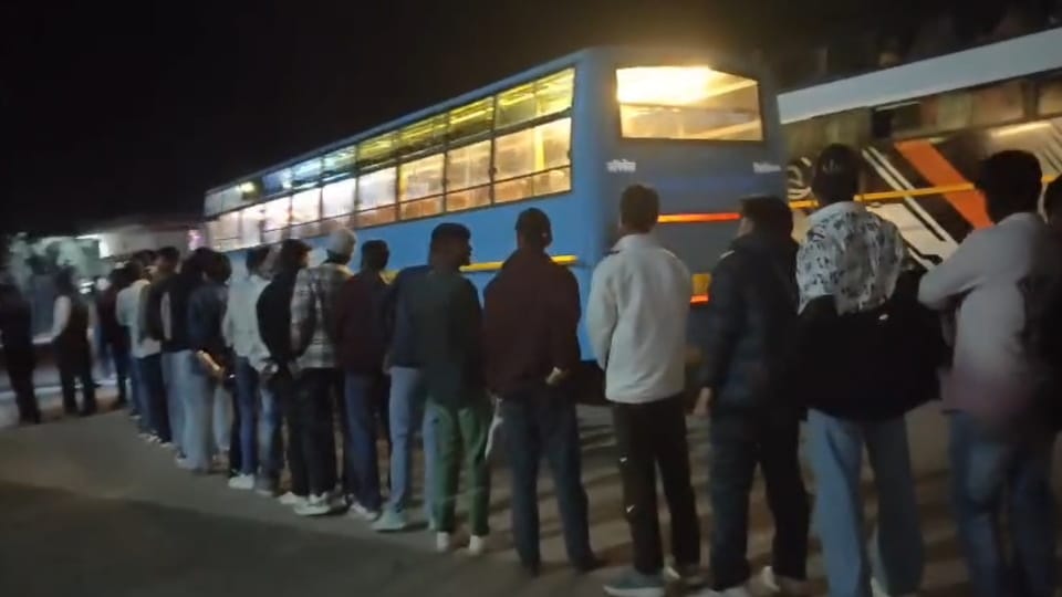 Rishikesh News bus with 32 sleeper seats , which had arrived from Rajasthan, was found carrying 120 passengers