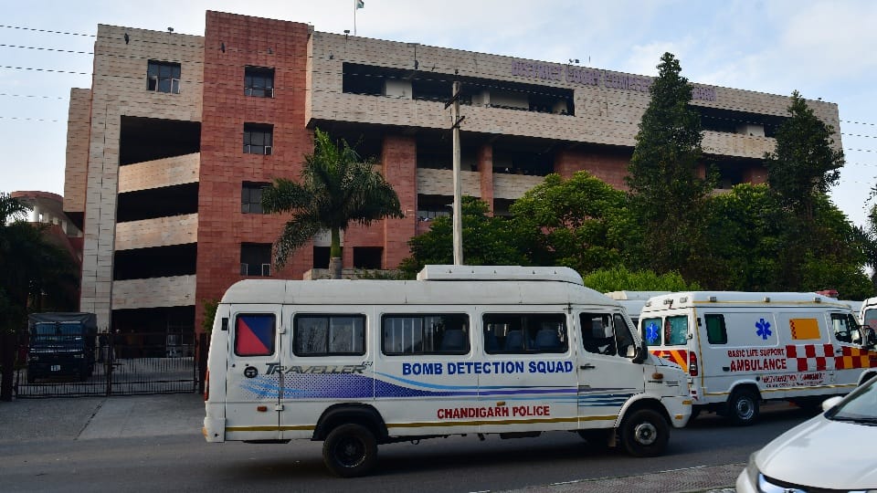 District court Chandigarh get bomb threat for second time in 10 days
