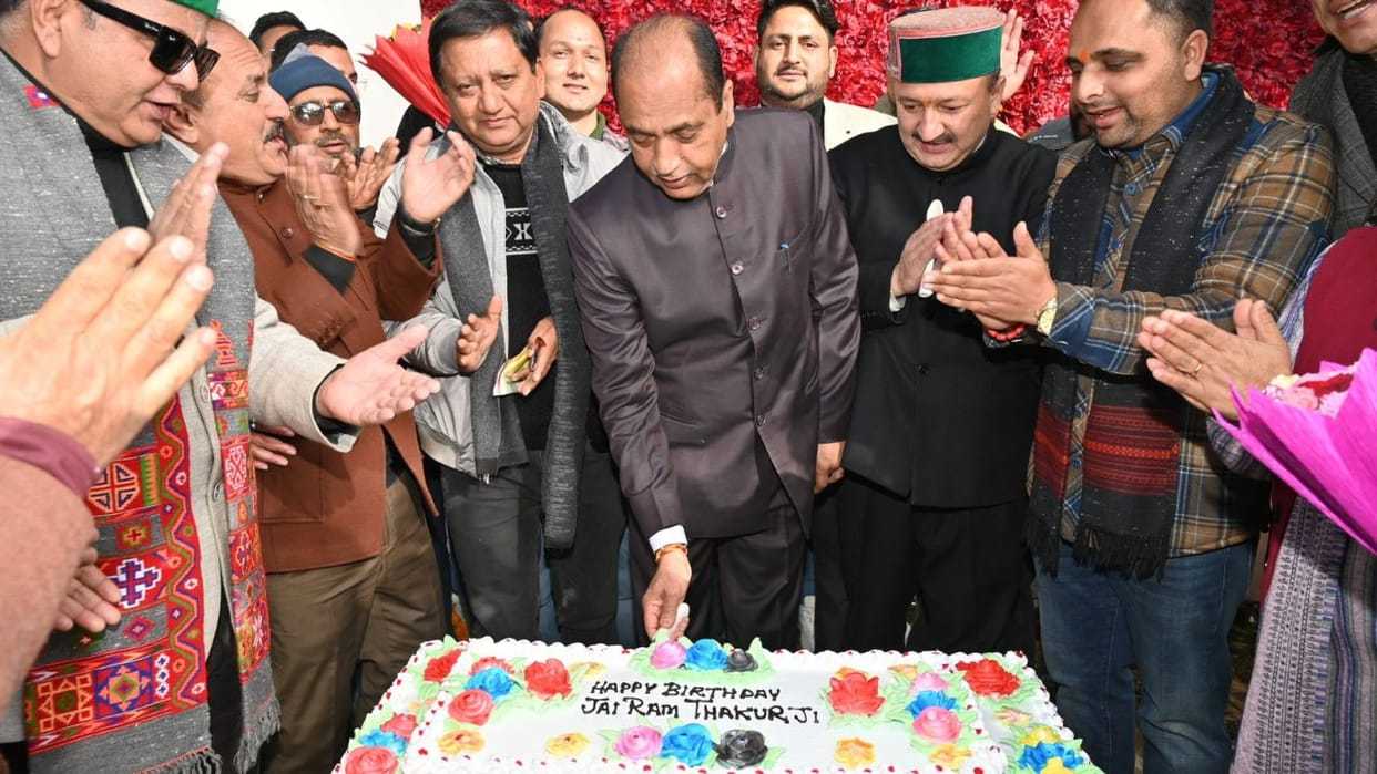 Jairam Thakur Birthday Celebration Supporters danced to folk music