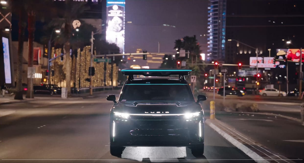 CES 2026: Uber, Lucid and Nuro Unveil 360° Sensor-Equipped Self-Driving Robotaxi in Las Vegas
