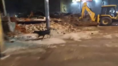 Delhi Bulldozer action by MCD at an encroachment near Faiz-e-Elahi Masjid Turkman Gate