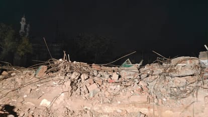 Delhi Bulldozer action by MCD at an encroachment near Faiz-e-Elahi Masjid Turkman Gate