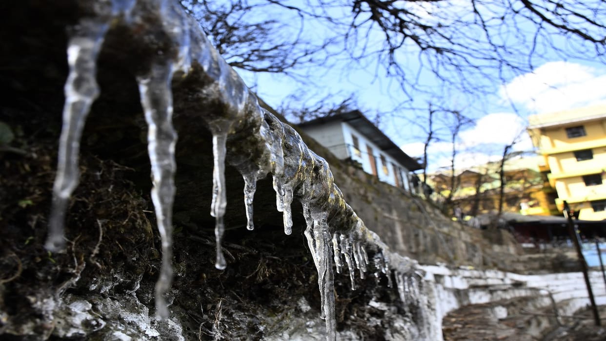 Himachal Weather: state shivers in the cold, with night temperatures in the minus at nine locations, cold wave