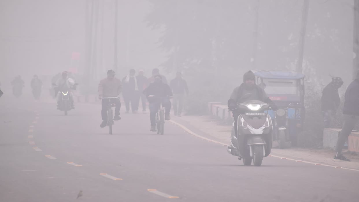Prayagraj Weather: Cold turns harsh, cold wave increases melting, icy westerly winds disrupt life