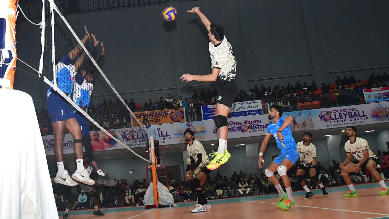 National Volleyball Championship UP team won again on third day with excellent blocking and powerful attacking