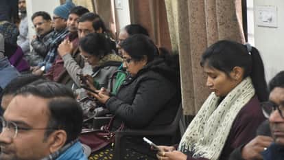 Grievance Redressal Day: Complainants came applications and returned assurances –reality of Moradabad division