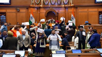 Delhi Assembly: The house could not function for even a minute on the third day of the winter session