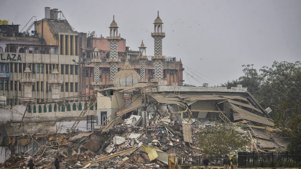 Delhi Turkman Gate area terrorist Umar had gone to mosque at Turkman Gate before Red Fort blast