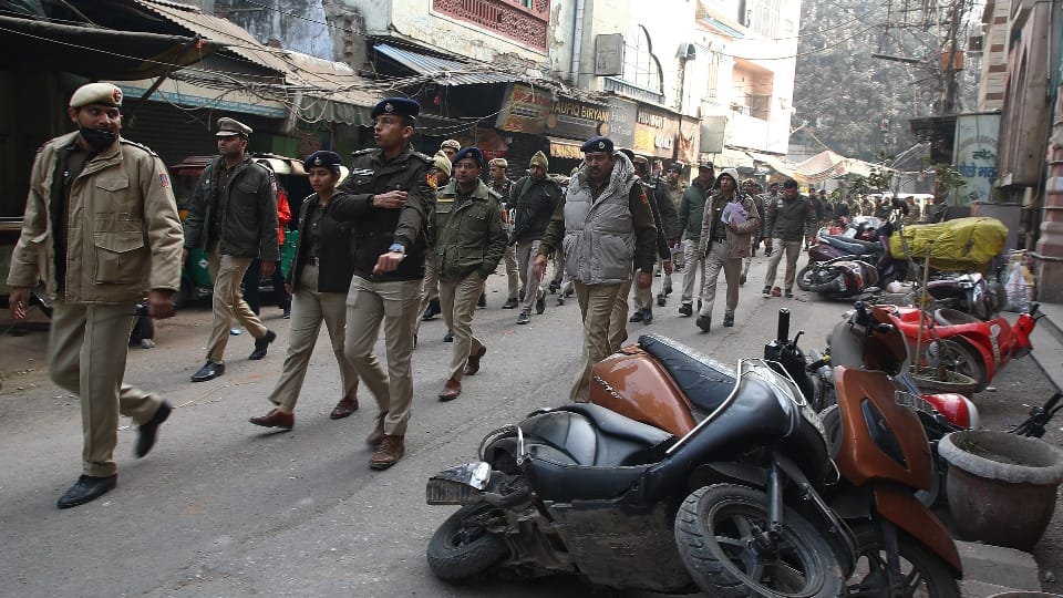 Turkman Gate uproar: strict arrangements in place for Friday prayers; several roads closed