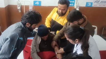 Farmer Passenger in HRTC bus rendered unconscious by inhaling intoxicant, crook absconds with cash and goods w