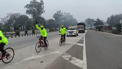 Kanpur 1300 km nationalist cycle journey reached Kanpur Maharajpur police provided security protocol