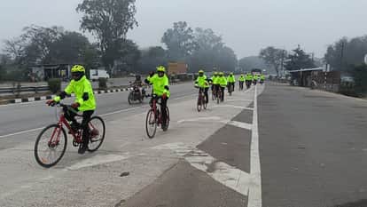 Kanpur 1300 km nationalist cycle journey reached Kanpur Maharajpur police provided security protocol