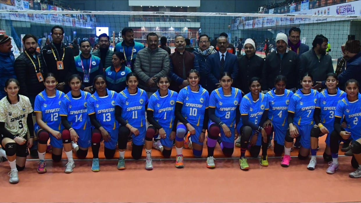 National Volleyball Championship UP team won all four of their league matches in Varanasi