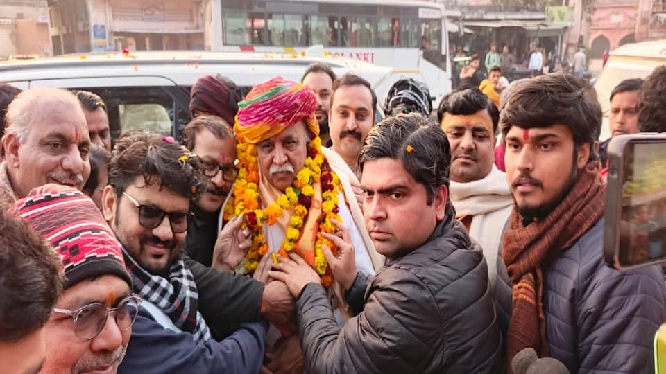 प्रवीण तोगड़िया का पंडित चेतन धर्मशाला में स्वागत