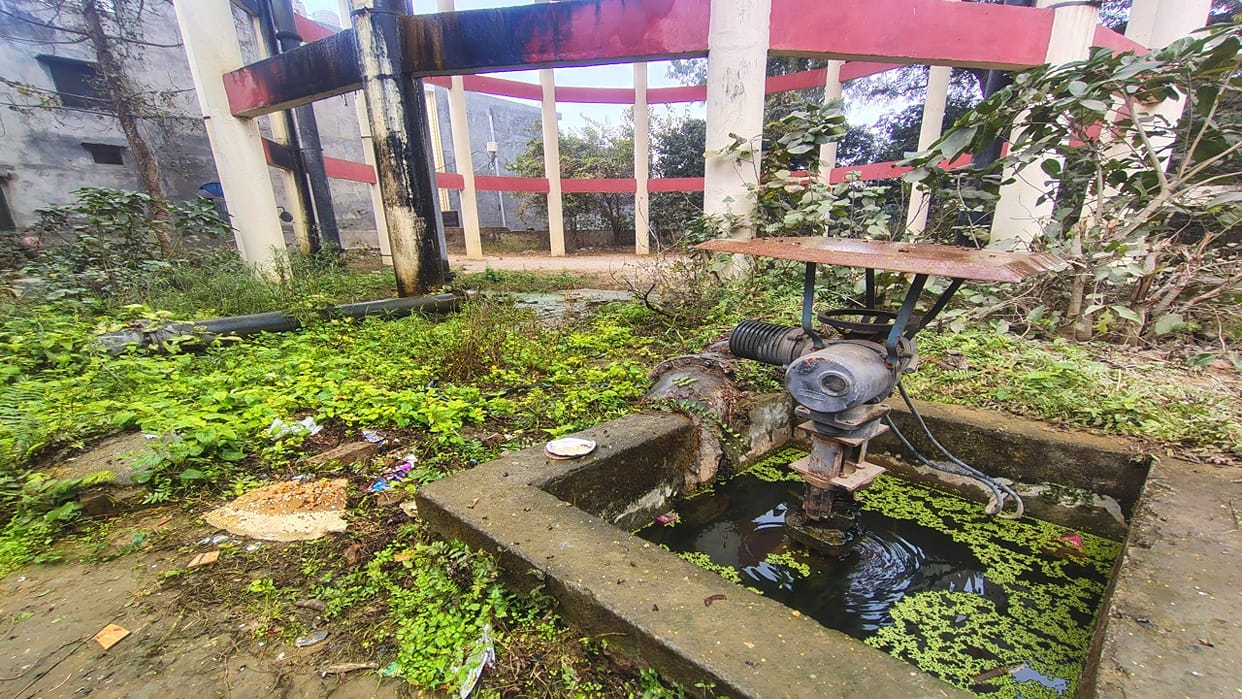 contaminated water supplied in bareilly due to tanks are covered with layers of algae
