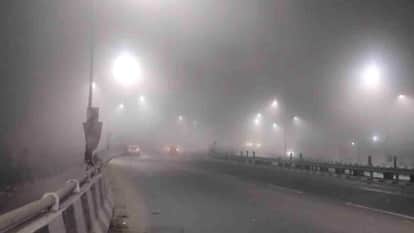 Dense fog vehicles were seen crawling on the Haridwar-Delhi National Highway Uttarakhand Weather News
