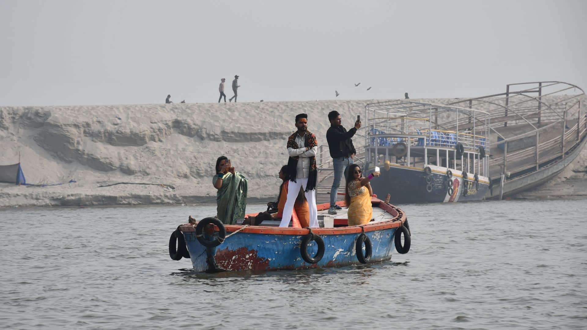 Varanasi Weather Winds gusting at 60 km/h in Kashi Orange Alert issued with rain warning
