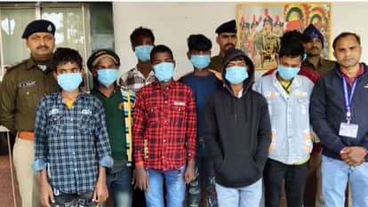 Eight minor boy rescued from Ajmer-Sealdah Express at Chandauli railway station