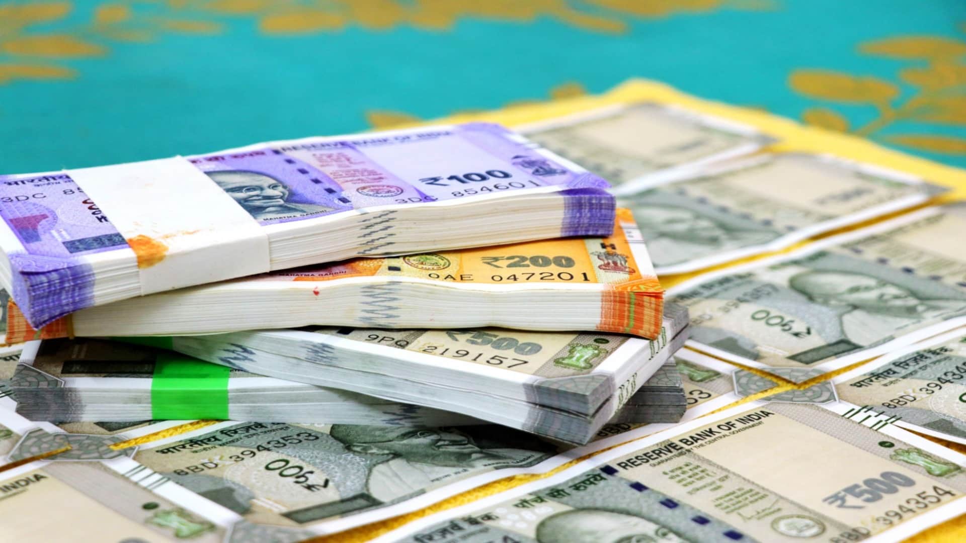 EPF Account Holders Get Free Insurance Cover Up To 7 Lakh Under EDLI Scheme Know All Details