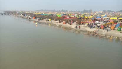 Farrukhabad Ramnagariya fair is underway in Farrukhabad devotees have renounced worldly comforts