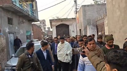 Political Tug of War in Kapsad: Leaders Camped to Secure Vote Banks Amid Caste Calculations
