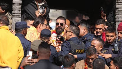 Sanjay Dutt reached Pashupatinath Temple in Nepal video and photos goes viral