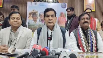 Energy Minister AK Sharma said Akhilesh yadav wants government with help of infiltrators