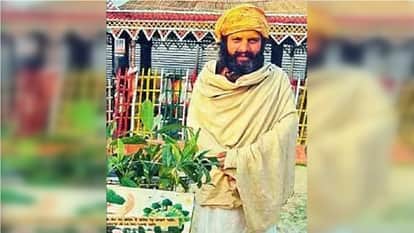 Prayagraj Magh Mela Ram Bahubali giving message of life s connection with trees and plants