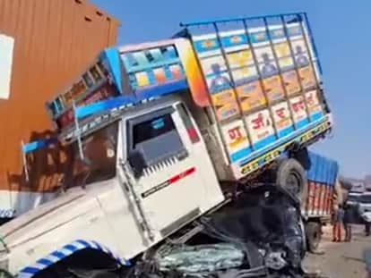 Indore: Seven vehicles collided in Manpur on AB Road, a speeding truck hit the vehicles.