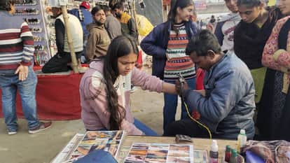 Farrukhabad Ramnagariya fair is underway in Farrukhabad devotees have renounced worldly comforts