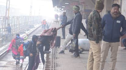 Kanpur Weather AQI crosses 416 in Kidwainagar frost warning issued amidst fog and biting cold visibility zero