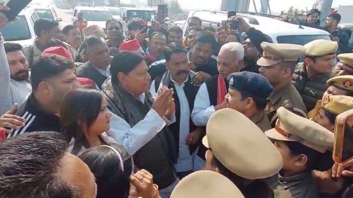 Kapsad on High Alert: Village Sealed After MP Chandrashekhar Ravan’s Visit Alert, Media and Leaders Stopped