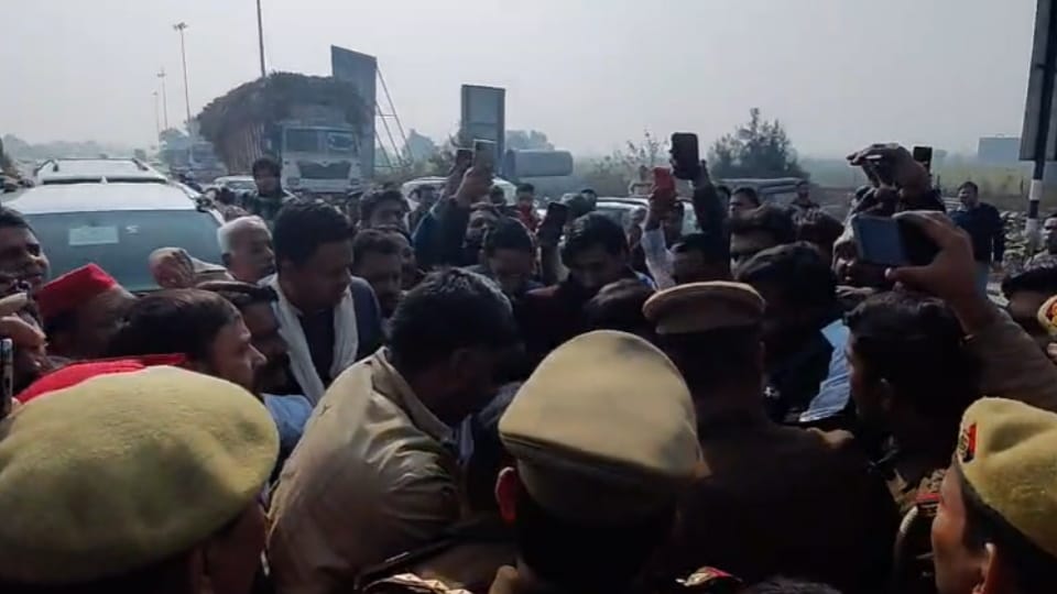 Kapsad on High Alert: Village Sealed After MP Chandrashekhar Ravan’s Visit Alert, Media and Leaders Stopped