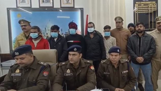 UP: 'समलैंगिक ग्रुप' से शुरू हुई दोस्ती, मुंबई के कारोबारी को सच्चा प्यार नहीं...मिला ऐसा धोखा; सदमे में है वो