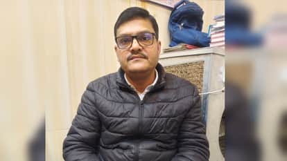 Pratapgarh clerk arrested with bribe of Rs 87,500, caught red-handed by anti-corruption team