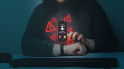 AI Voice Cloning Neither brother nor friend voice stolen by AI 1 lakh rupees gone learn how voice scam works