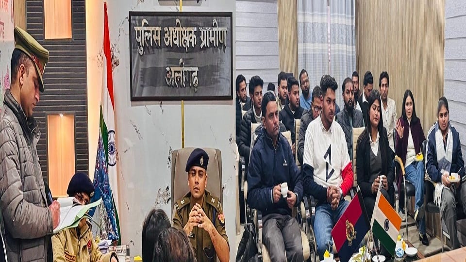 Aligarh Police joins with social media influencers to fight cyber crime