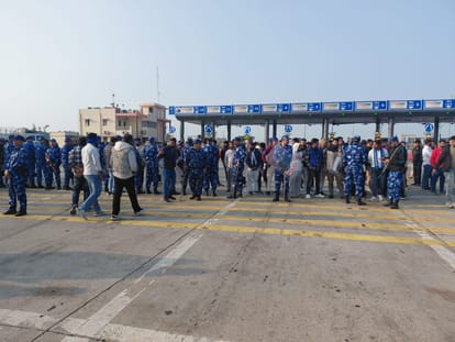 Kapsad Case Meerut: Nagina MP Chandrashekhar went to meet the victims family, was stopped at the toll plaza