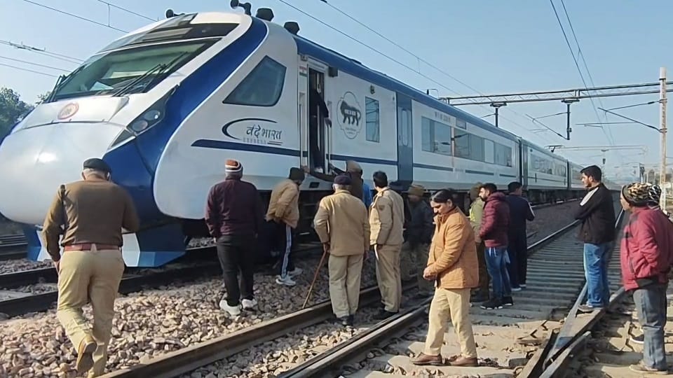 Major accident averted in Vande Bharat train
