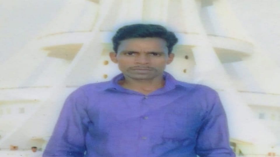 युवक की करंट से मौत