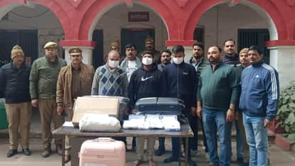 Jhansi: Gang stealing valuables from AC coach busted, three criminals caught with the help of CCTV