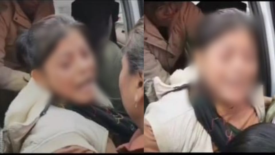 woman from Agra attempted self-immolation at chief Minister residence in Lucknow