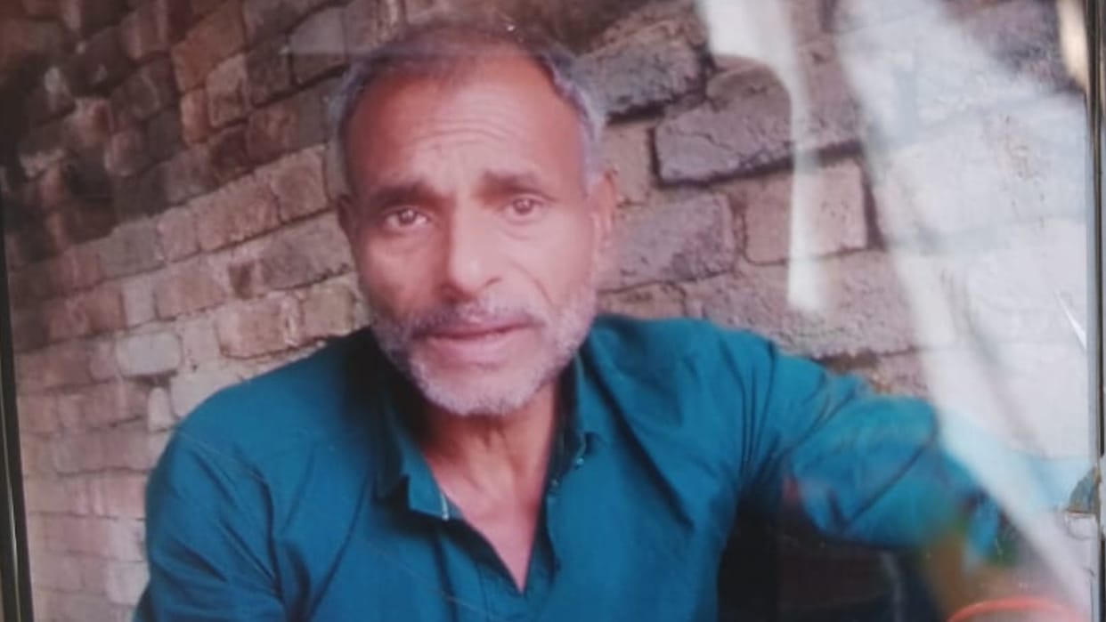 villager murdered with sharp weapon in Sirauli Bareilly