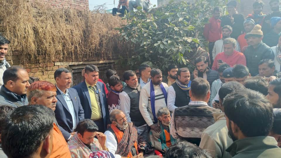 Meerut Murder and kidnapping in Kapsad Ruby brother Narsi stopped former MLA Sangeet Som in village