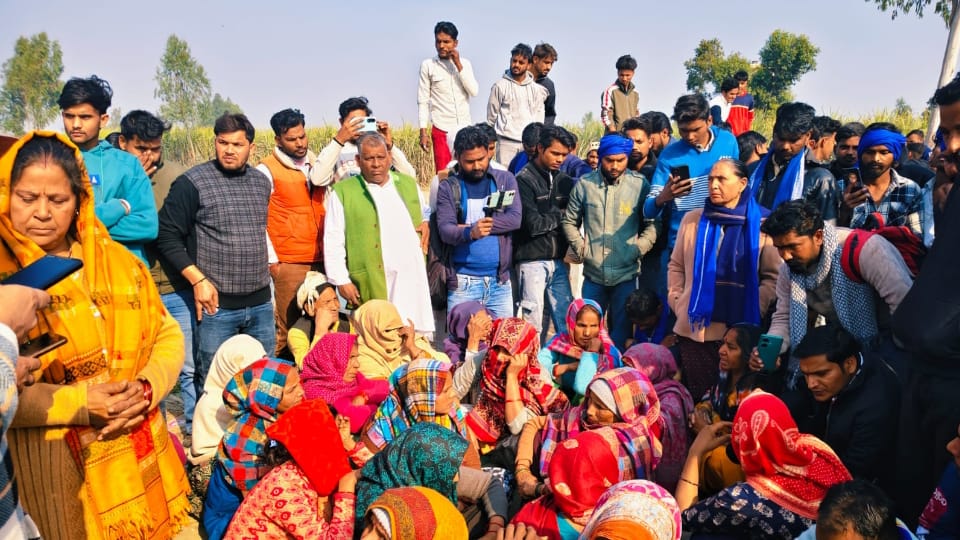 Meerut Murder and kidnapping in Kapsad Ruby brother Narsi stopped former MLA Sangeet Som in village